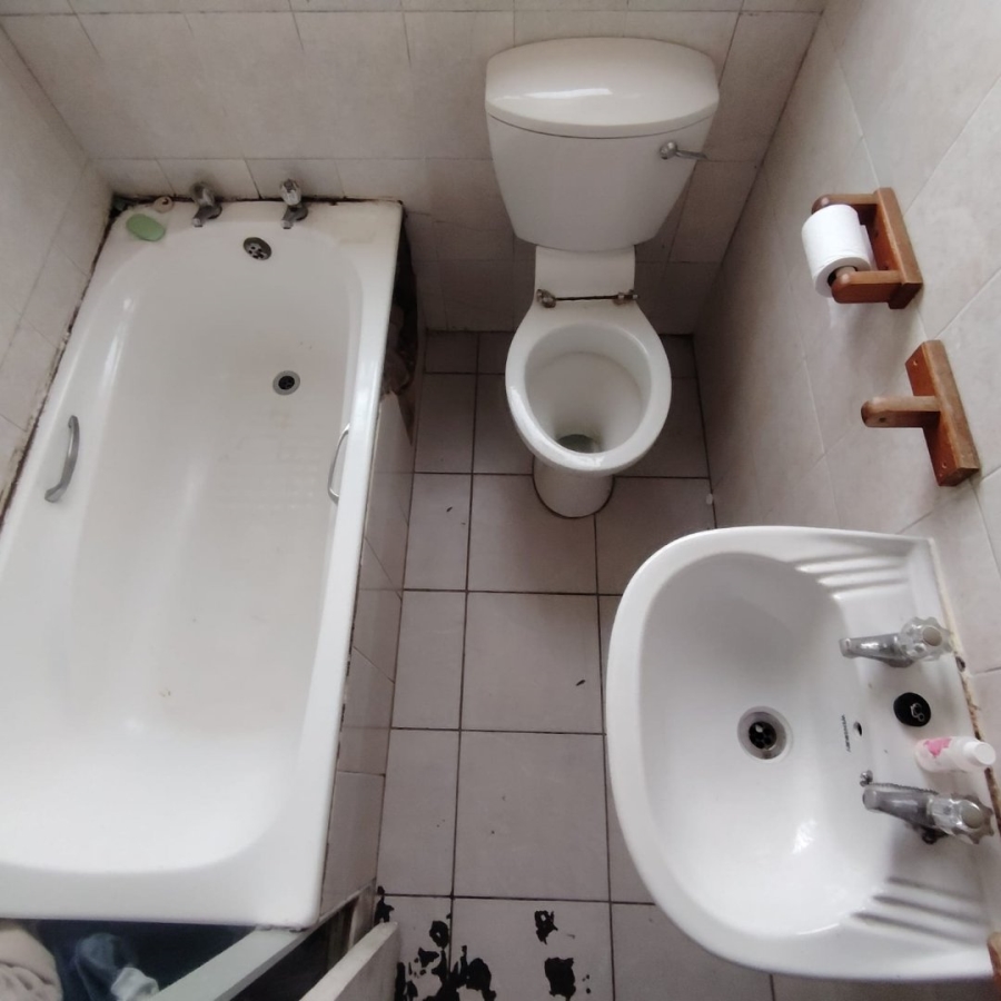2 Bedroom Property for Sale in Quigney Eastern Cape
